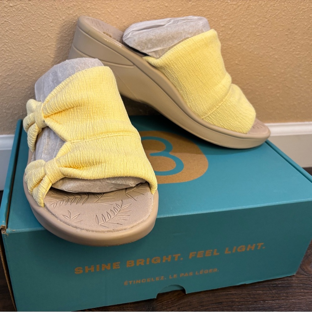Bzees Pale yellow smile more wedge sandals